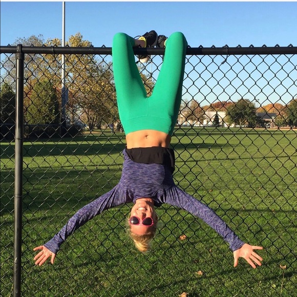 Meet your Posher, Jen - Picture 2 of 5